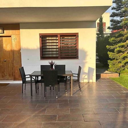 Modern 5-Bedroom Villa With Pool Montequinto Zewnętrze zdjęcie