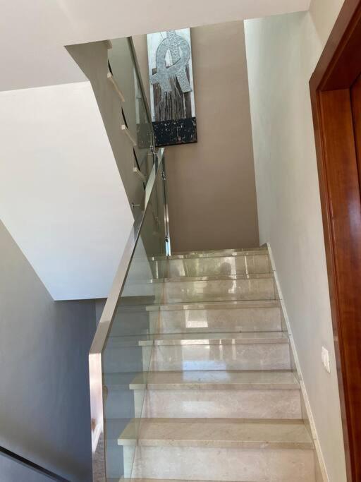 Modern 5-Bedroom Villa With Pool Montequinto Zewnętrze zdjęcie