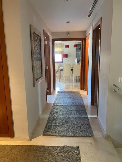 Modern 5-Bedroom Villa With Pool Montequinto Zewnętrze zdjęcie