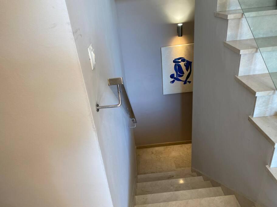 Modern 5-Bedroom Villa With Pool Montequinto Zewnętrze zdjęcie